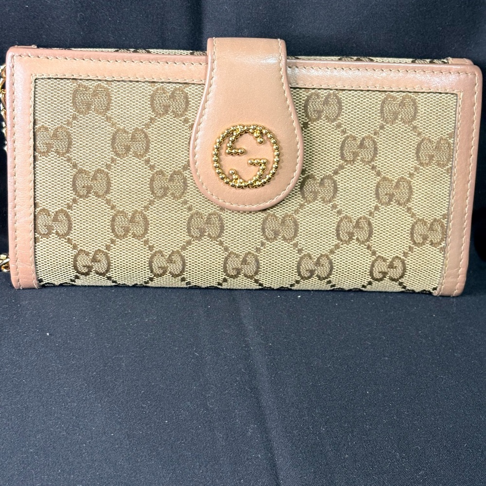 Gucci Beige and Brown Signature Wallet